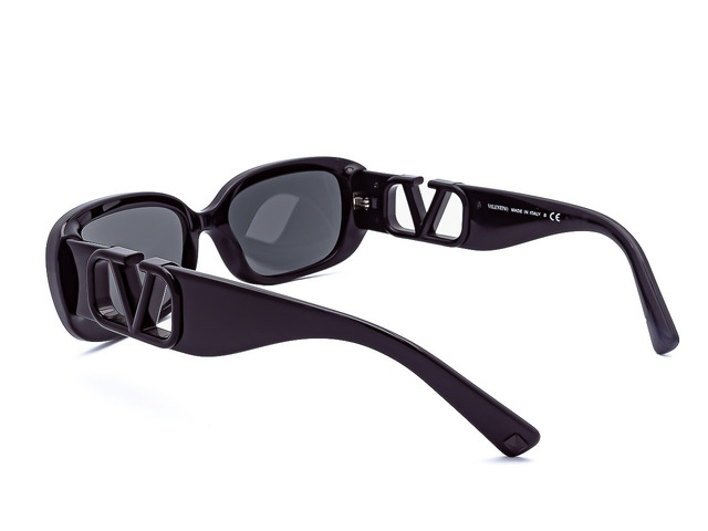 Сонцезахисні окуляри VALENTINO VA4067 5001/87 53 мм. TINTED GREY. Фото 4
