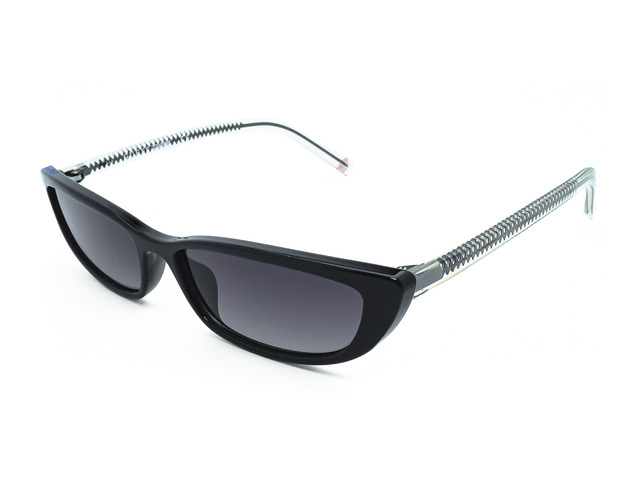 Сонцезахисні окуляри GUESS GU8210 01B 57 мм. GRADIENT GREY. Фото 2