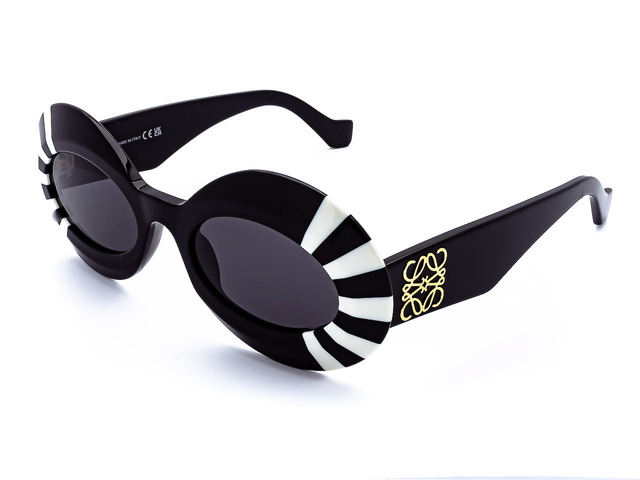 Сонцезахисні окуляри LOEWE LW40091I 04A 52мм. TINTED GREY. Фото 2